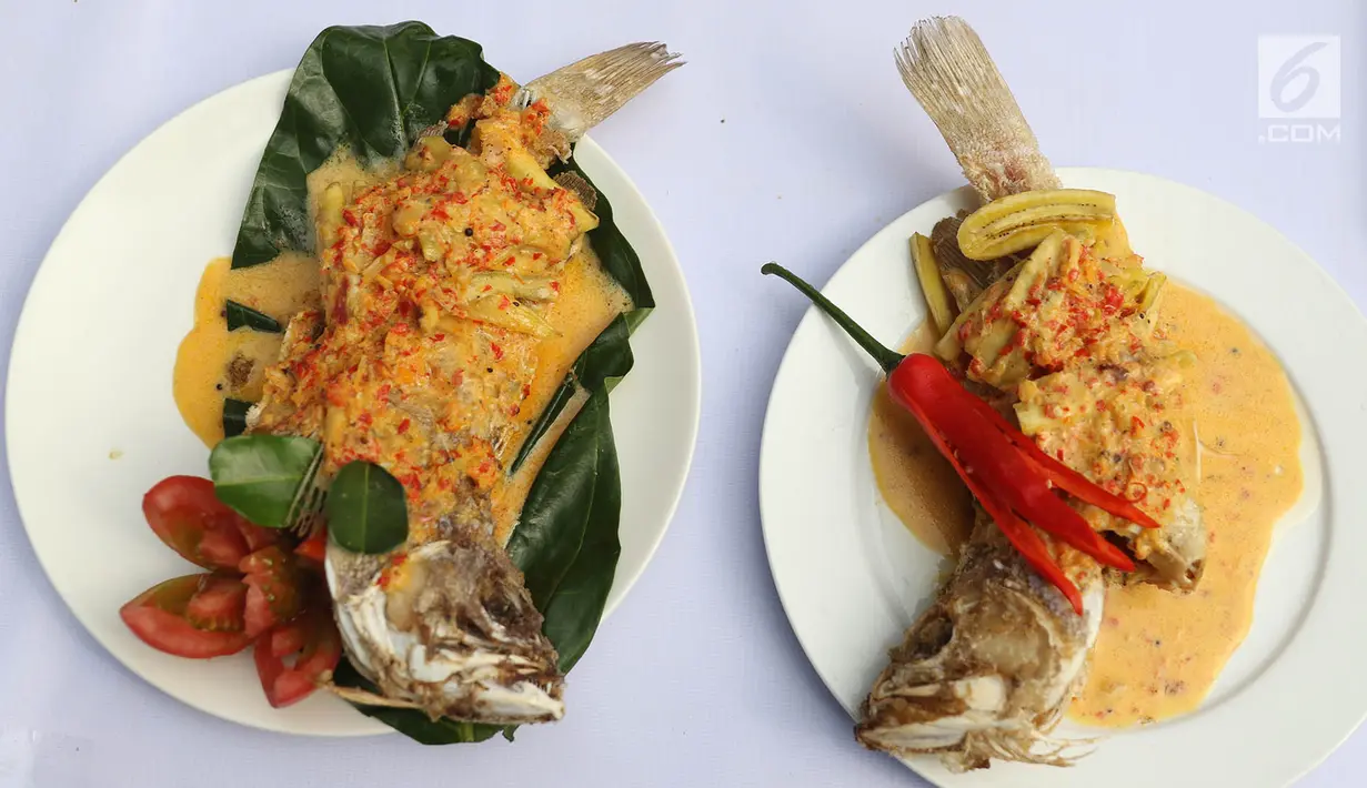 Hidangan ikan Finalis Lomba Masak Ikan Nusantara dalam acara Taste of Indonesia di Lippo Mall Kemang, Jakarta, Jumat (11/8). Sepuluh koki terbaik berasal dari Batam, Gorontalo, Biak Papua, Jakarta, dan Pontianak. (Liputan6.com/Immanuel Antonius)
