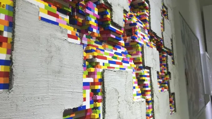 [Bintang] Bukan Cuma Jam, Lego Kini Bisa Jadi Hiasan Dinding Keren