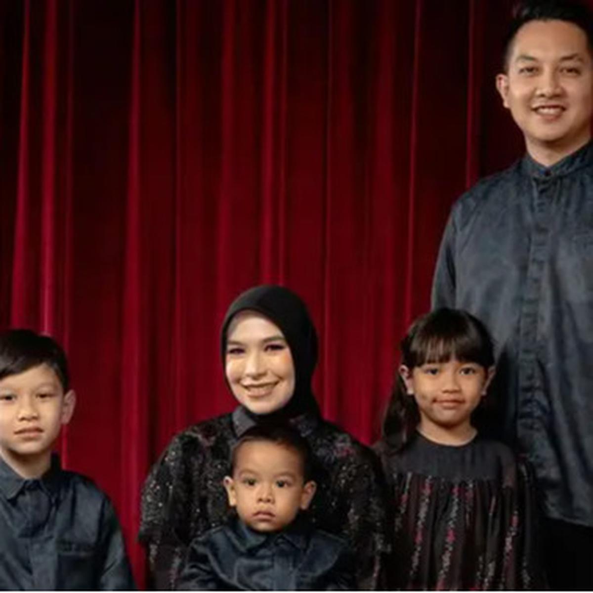Artis Ini Miliki Bisnis Busana Muslim untuk Anak