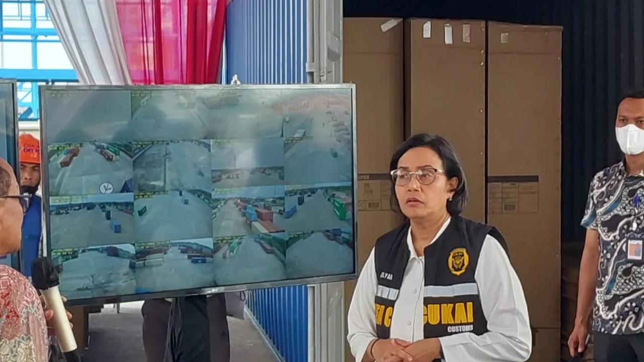 "Oh kalian masuk STAN tukang  pajak ya, tukang pajak nyekekin kita semua," bebernya.&nbsp;