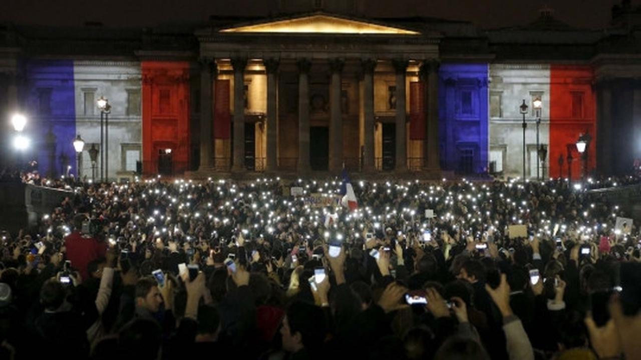 Dunia berduka untuk korban serangan di Paris