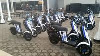 Salah satu program dalam mengurangi emisi gas karbon di bandara AP II adalah melalui penggunaan berbagai transportasi berbasis listrik.