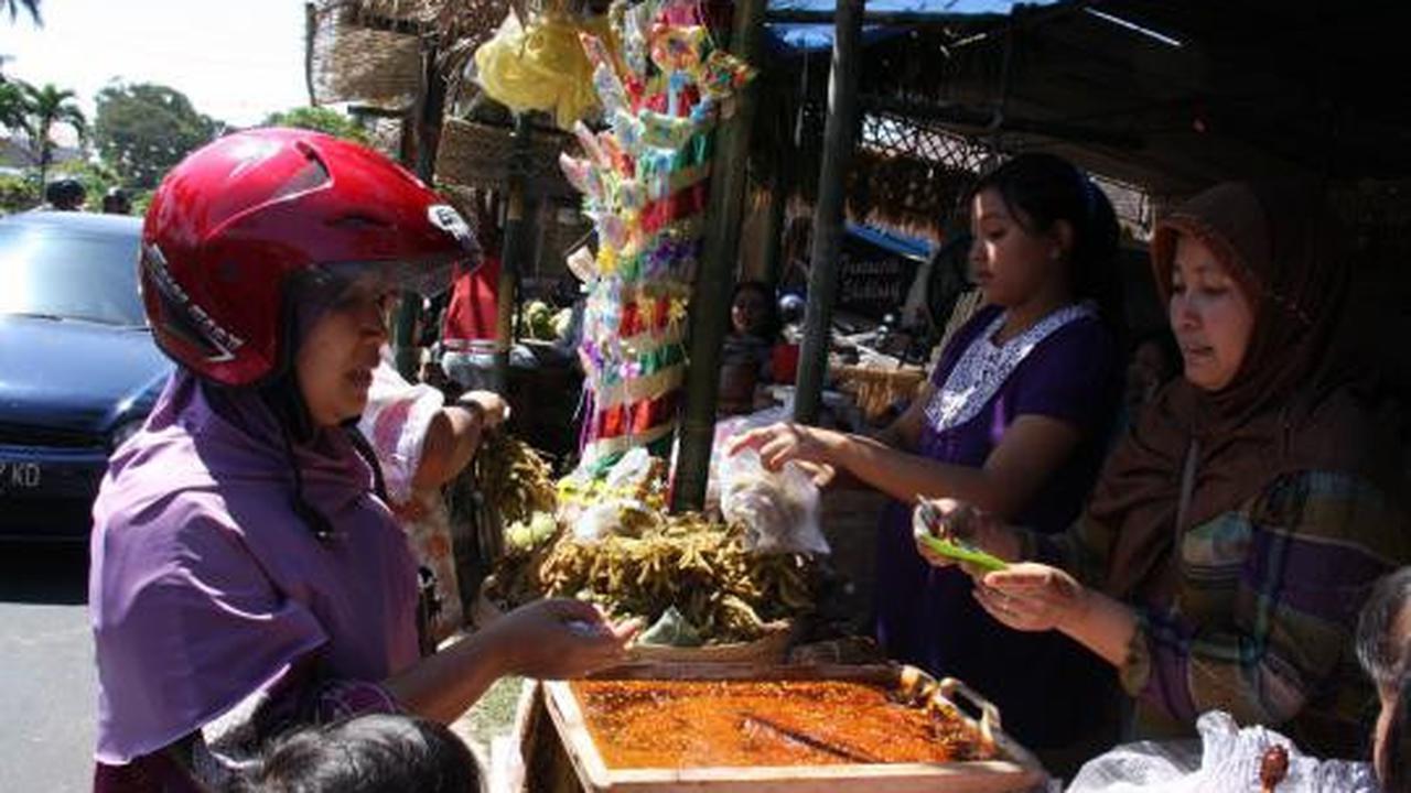 Aneka kuliner jadul di Malang Tempo Doeloe 2012