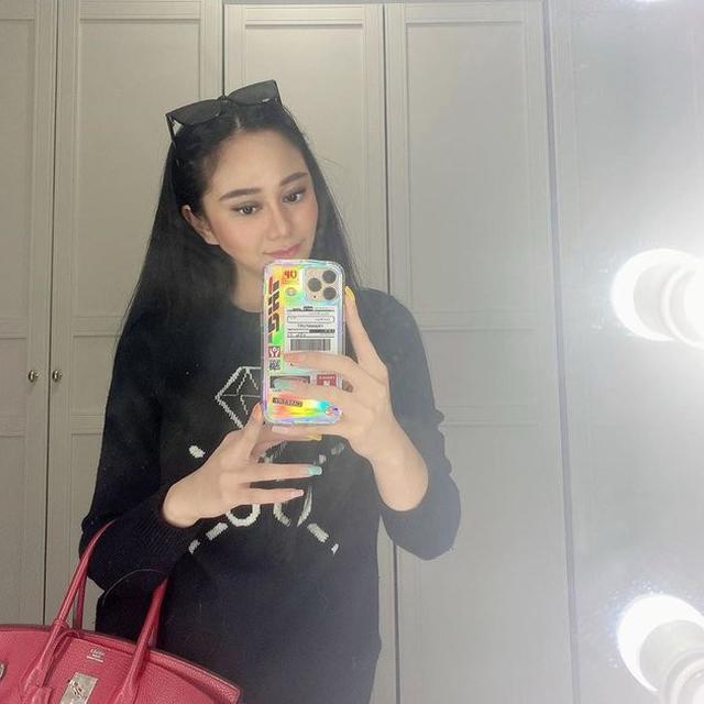 Sedang Viral, Ini 6 Potret Selebgram Denise Chariesta yang Curi Perhatian