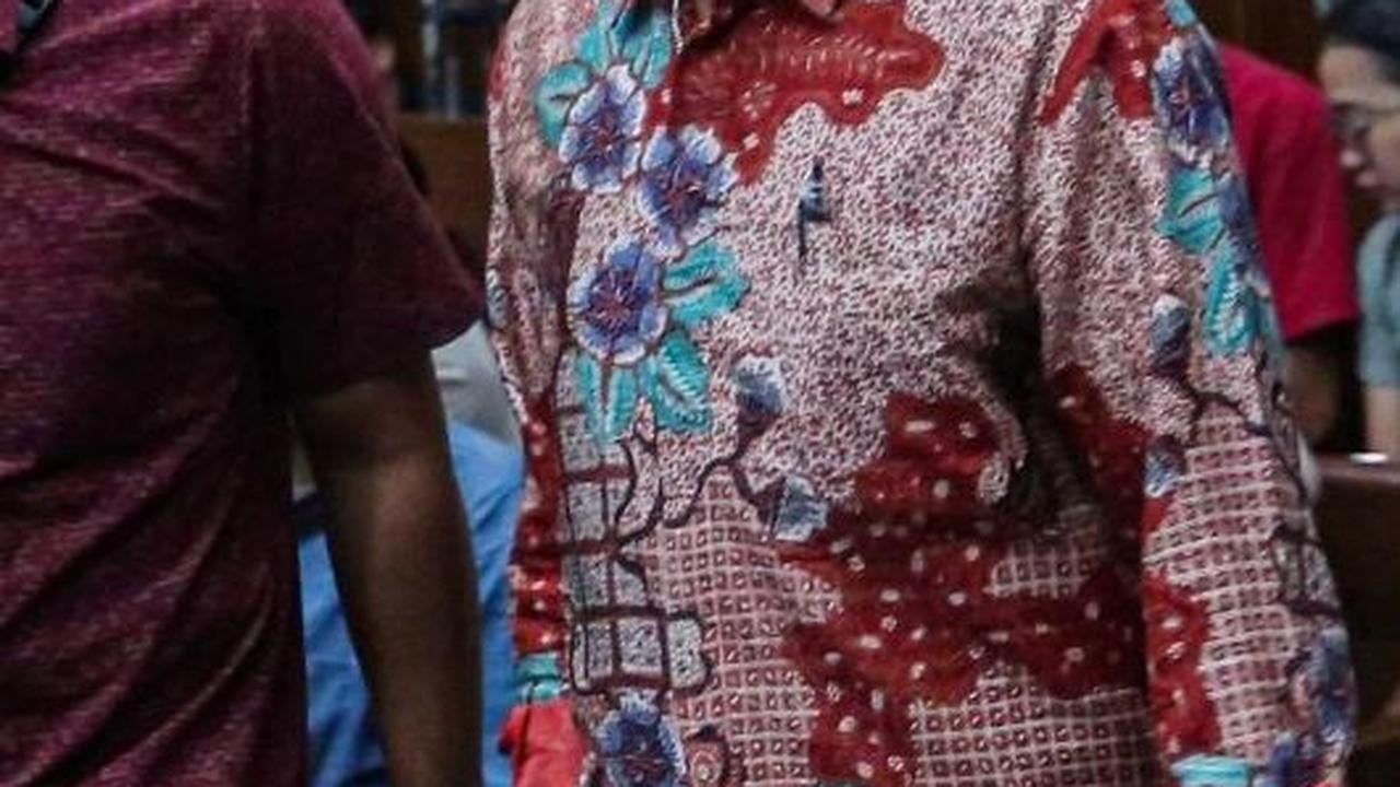 "Masalah dia udah mau diambil apartemen. Siapapun yang minta tolong orang bugis makassar sepanjang saya bisa pasti saya lakukan," ungkap SYL.