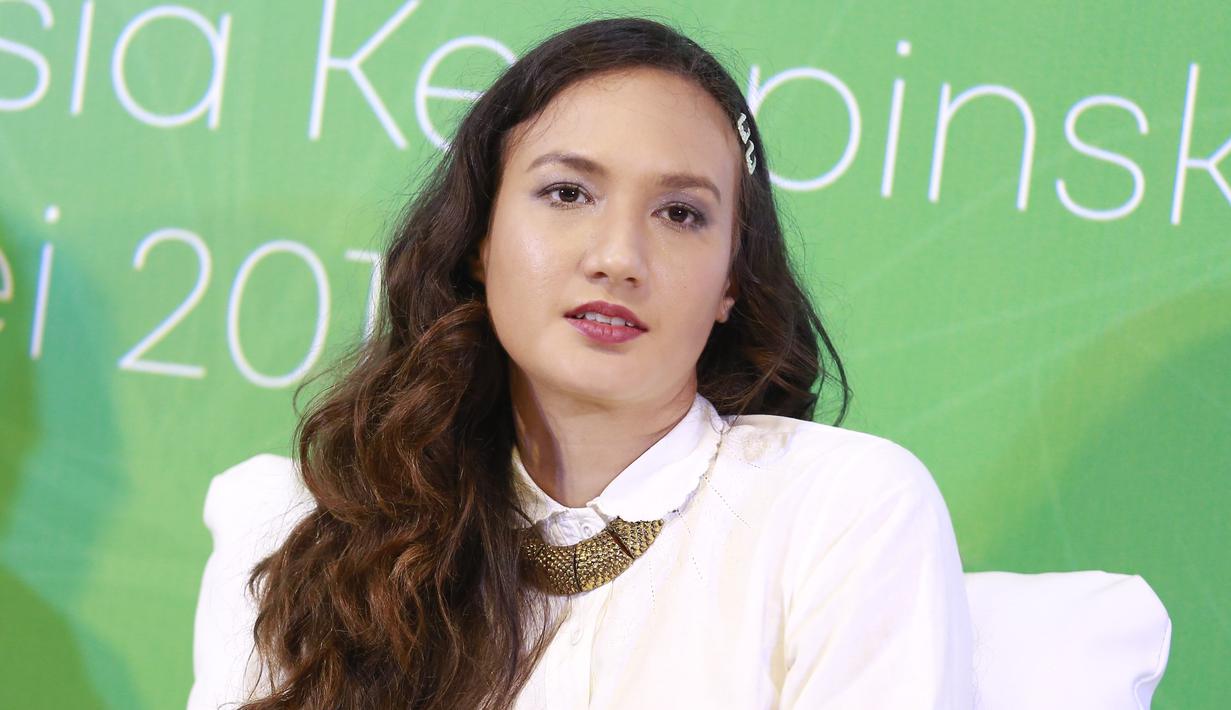 Nadine Chandrawinata Ajak Kawula Muda untuk Peduli ...