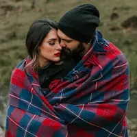 ilustrasi pelukan/Photo by Diego Rezende from Pexels