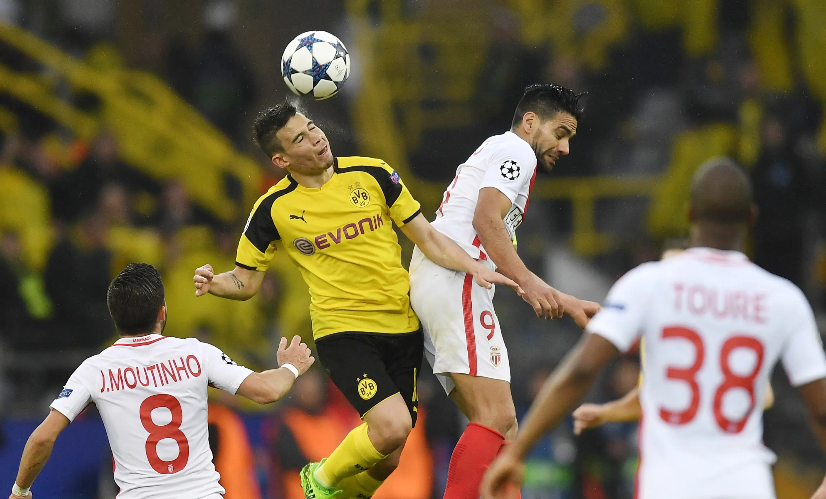 Duel Dortmund vs Monaco di laga pertama. Laga ini berakhir dengan kemenangan Monaco 3-2. (AP Photo/Martin Meissner)