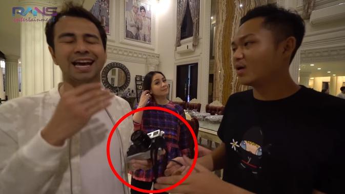 Barang 'mahal' keluarga Hermansyah (Sumber: YouTube/Rans Entertainment)
