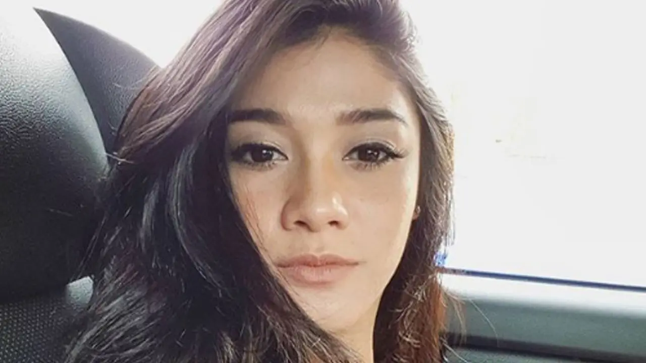 Sering Digerai, Ini Rahasia Rambut Naysilla Mirdad yang Tebal dan Hitam Berkilau