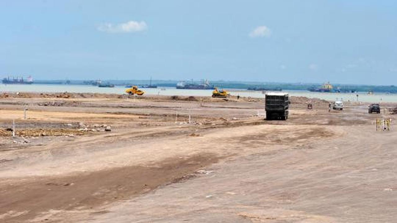 PT Pelindo III optimis April 2014 Terminal Teluk Lamong aktif