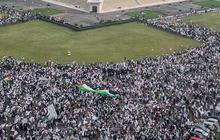 FOTO: Pantauan Udara Lautan Massa Munajat Kubro 212 Padati Lapangan Monas, Serukan Bela Palestina