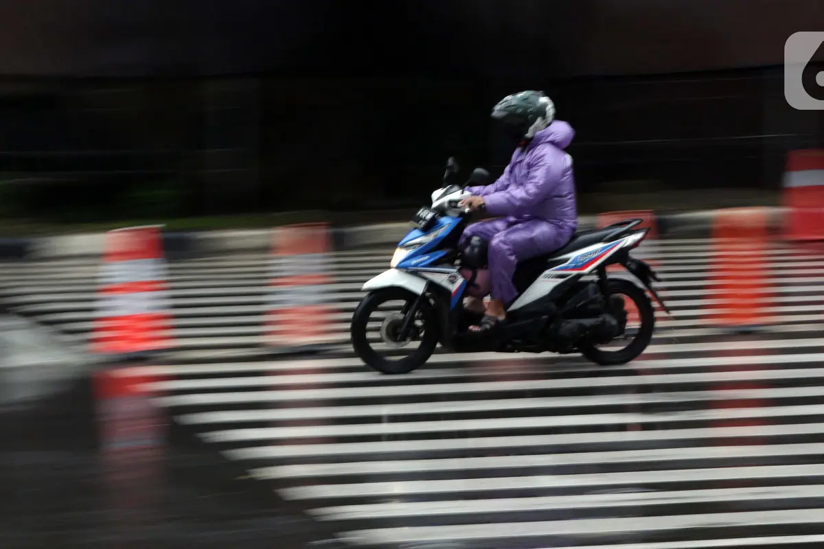 Aktivitas di Jakarta Terus Dihantui Guyuran Hujan hingga Akhir Februari