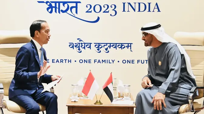 <p>Presiden Jokowi dan Presiden MBZ bertemu di sela-sela acara KTT G20 di India. (Foto: Laily Rachev - Biro Pers Sekretariat Presiden)</p>