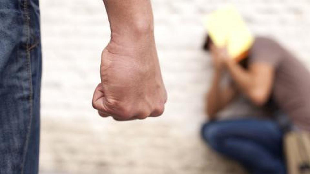 Dipaksa mengaku curi burung, pengamen disiksa polisi