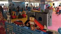 Kids Zone atau zona anak yang terdapat di Istora Senayan, Jakarta, selama Indonesia Open 2019 berlangsung. (Bola.com/Benediktus Gerendo Pradigdo).