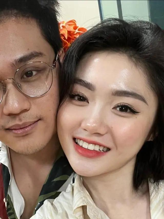 Vanessa Khong dan Indra Kenz