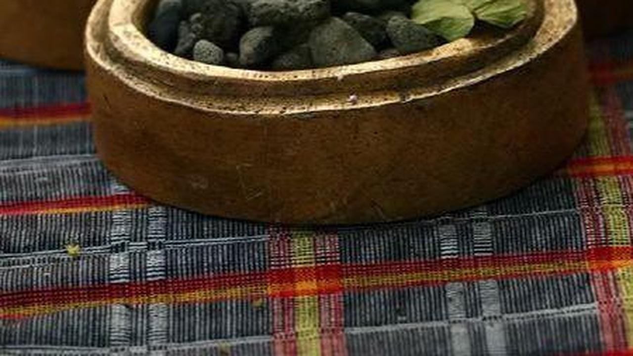 7 Philippines Souvenirs That You Must Take Back Home After a Vacation Here