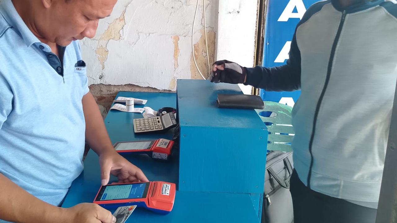 Cerita AgenBRILink Jadi "Penolong" Para Pelajar Saldo Mepet, Tarik Tunai Dapat Tambahan Uang Saku
