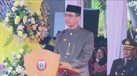Penjabat (Pj) Gubernur DKI Jakarta Heru Budi Hartono bertindak sebagai inspektur dalam upacara Hari Ulang Tahun atau HUT ke-497 Jakarta yang berlangsung di Monumen Nasional (Monas), Jakarta Pusat, Sabtu (22/6/2024). (Winda Nelfira).