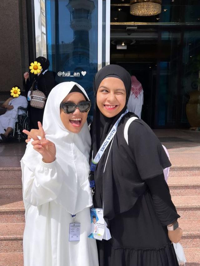 Fuji Umroh di Tanah Suci