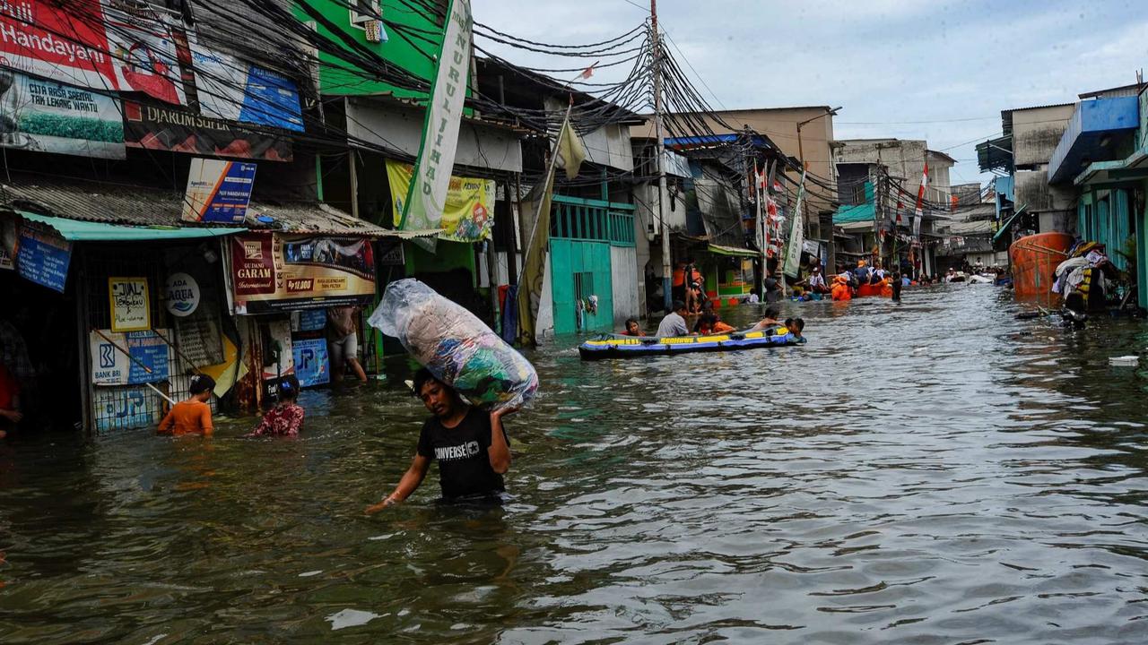 Banjir rob di Muara Angke