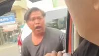 Sopir Angkot Diduga Rusak Mobil Pengendara Buntut Diadang Saat Serobot Macet