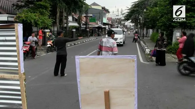 Pemprov DKI Jakarta menutup Jalan Otista selama 3 bulan. Penutupan terkait pembangunan Sodetan di Kali Ciliwung