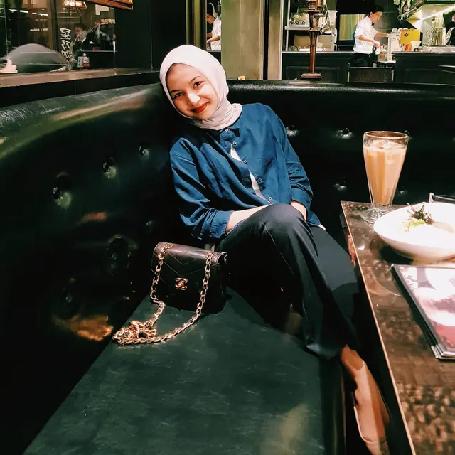 6 Potret Terbaru Navy Rizki Tavania Pemeran Jasmine di Arti Sahabat, Kini Sudah Jadi Ibu