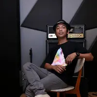 Rian d'Masiv ikuti jejak Ahmad Albar garap lagu dangdut (Galih W Satria/Bintang.com)