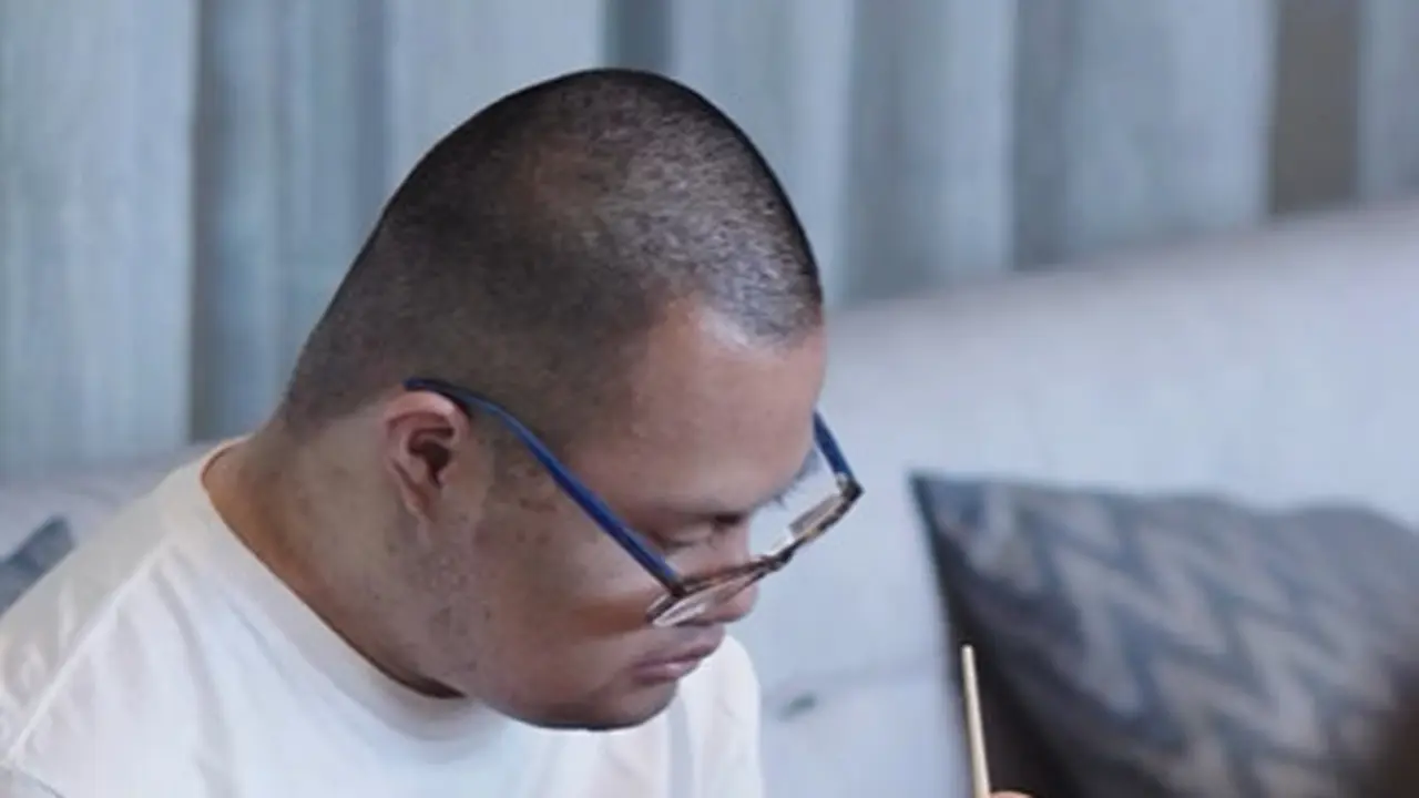 Berkebutuhan Khusus, Karya Seniman Down Syndrome Diego Berel Terpajang di London hingga Hotel Bintang Lima