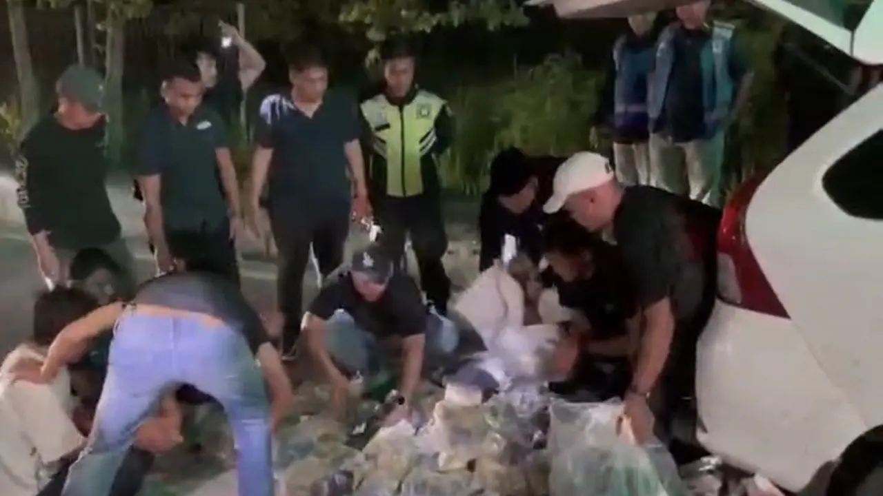 Aksi Heroik di Pintu Tol: Sabu Kemasan Durian dan Ribuan Ekstasi Jaringan Internasional Digagalkan!