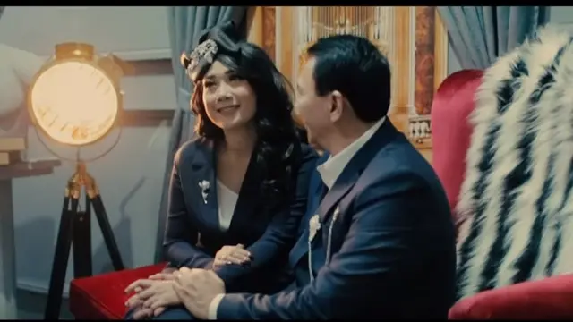 6 Potret Pernikahan Ahok dan Puput Nastiti dengan Gaya Vintage, Tampil Anggun