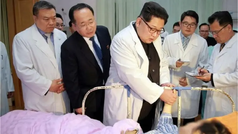 Kim Jong-un jenguk korban kecelakaan bus wisata