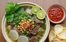 Soto Sapi Bening Khas Bandung, Perpaduan Rasa Gurih dan Segar yang Menggoda