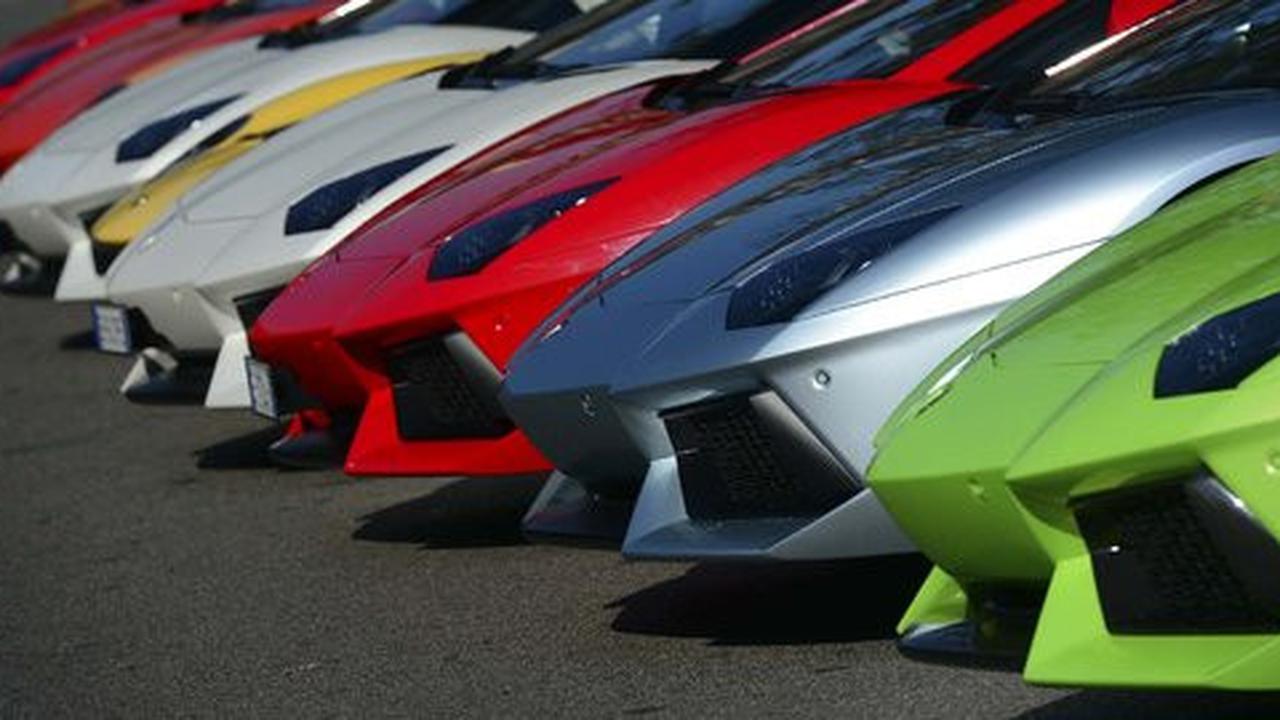 Pemerintah wacanakan setop impor Lamborghini dan barang mewah lain