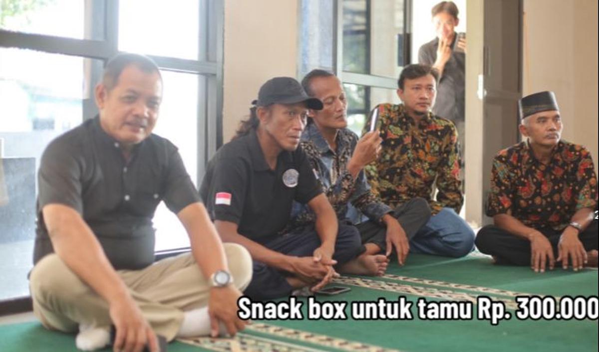 Ongkos untuk makanan para tamu menghabiskan dana sekitar Rp300 ribu.&nbsp;<br>