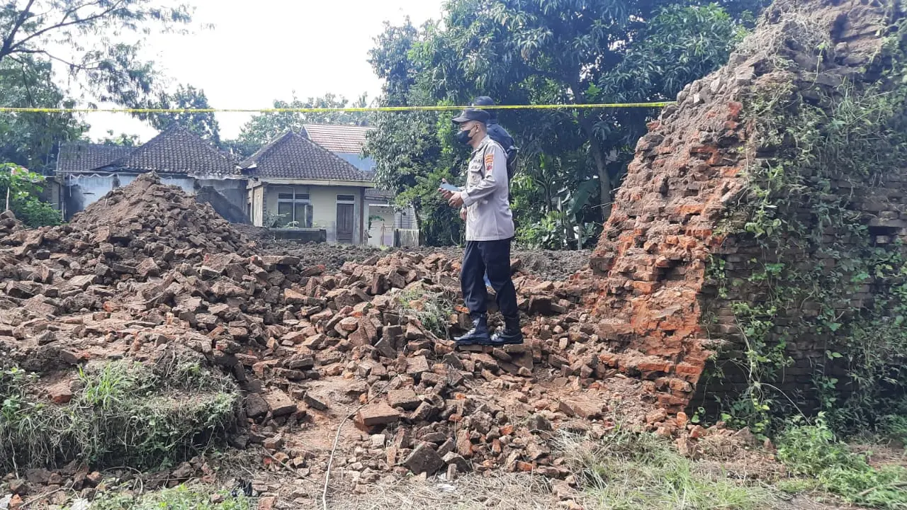 Kondisi Tembok Cagar Budaya yang Dibuldozer Warga