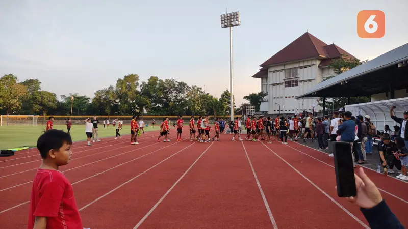 Latihan Perdana Persis Solo Dipenuhi Suporter