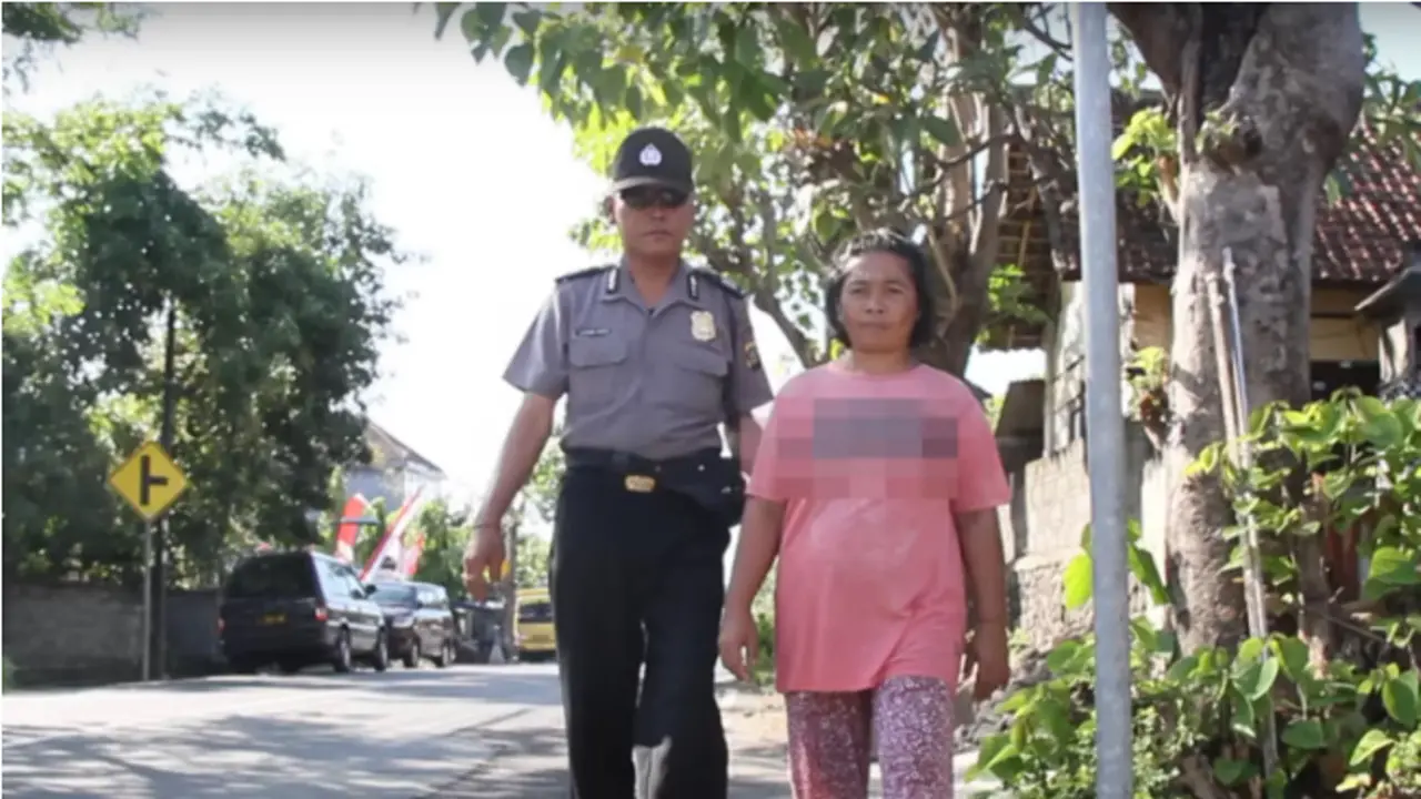 Meski Buta, Polisi Ini Tetap Mengabdi pada Masyarakat