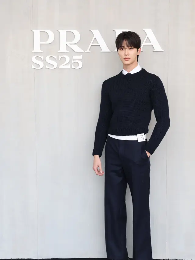 Punya Visual Karismatik, Aktor Byeon Wooseok Kini Jadi Brand Ambassador Prada