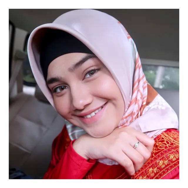6 Potret Syifa Hadju dalam Balutan Hijab, Makin Memesona
