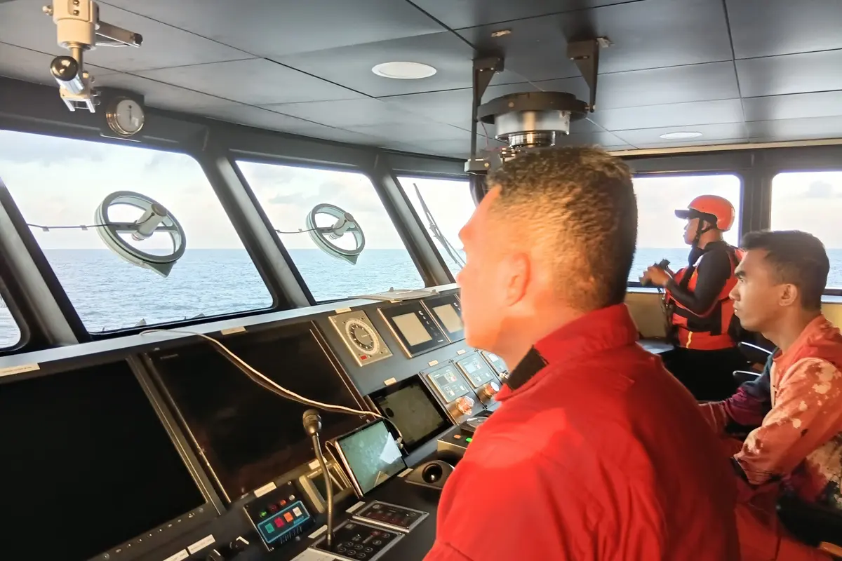 Hari Ketiga Pencarian Korban KM Nurul Salsa, Basarnas Kerahkan Kapal Perang dan Pesawat Boeing