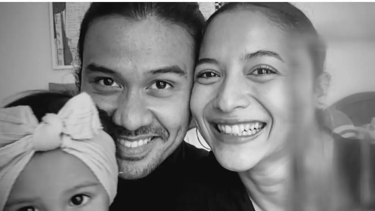 5 Gaya Chicco Jerikho dan Putri Marino Jalani Pemotretan Virtual, Surinala Curi perhatian