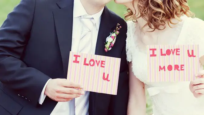 Tips Dan Panduan Busana Untuk Dikenakan Di Sesi Foto Pre Wedding Beauty Fimela Com