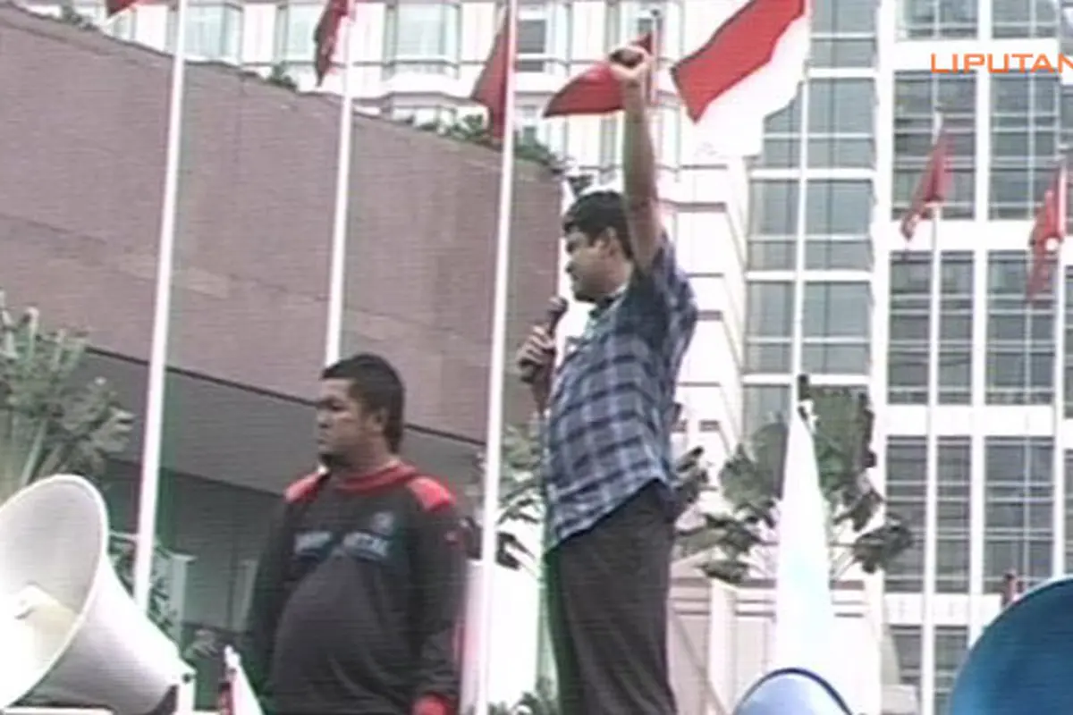 demo-buruh-140212b.jpg