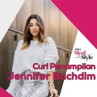 Selalu menyenangkan menikmati konten yang disajikan oleh Jennifer Bachdim, termasuk bagaimana ia menampilkan style-nya sehari-hari. Meski sudah memiliki 3 orang anak, ia tetap dianugerahi style yang sangat menginspirasi. Simak lebih jauh dalam video berik