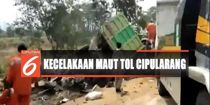 Kecelakaan Maut di Tol Cipularang, Kendaraan Terbakar Dievakuasi ke Tol Jatiluhur