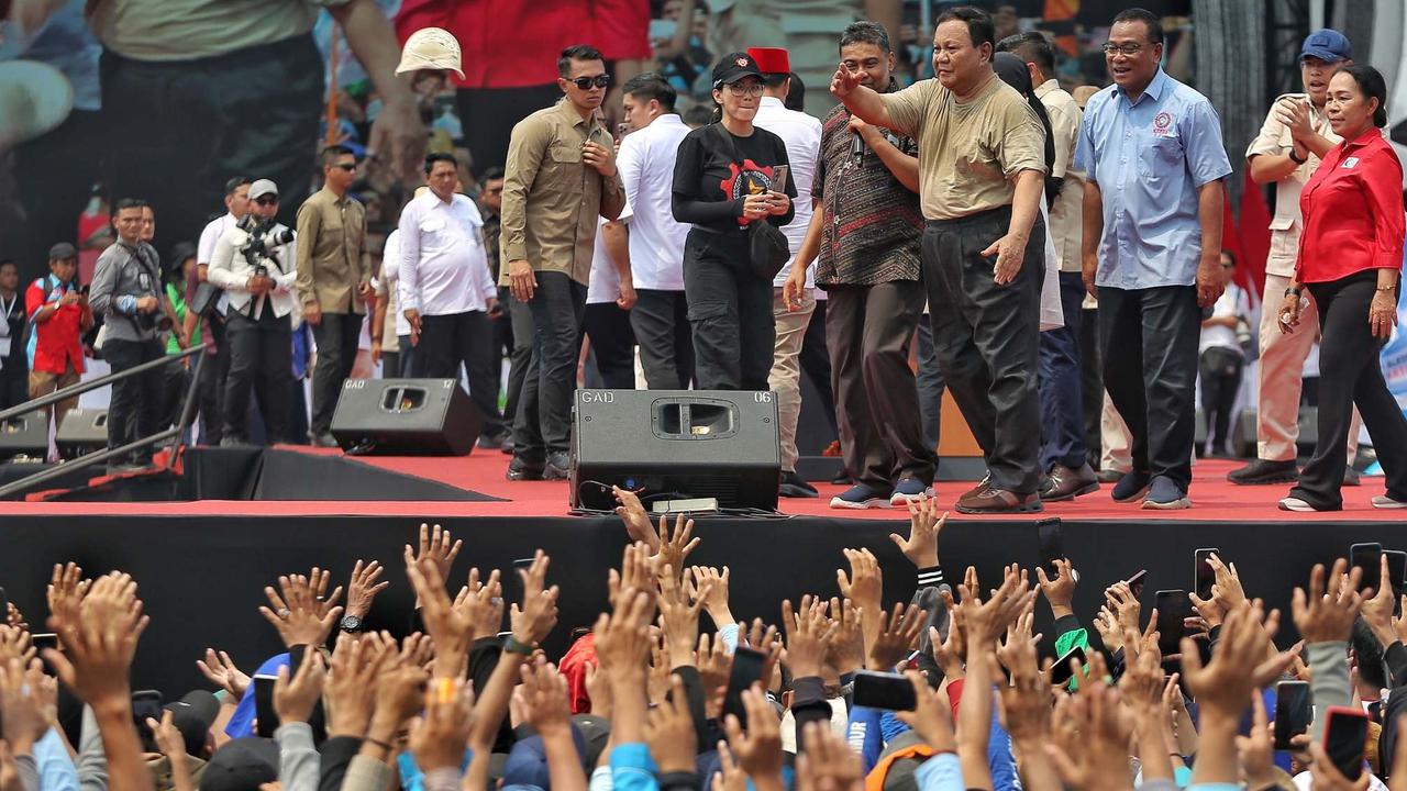 Prabowo hadiri perayaan Hari Buruh di Monas