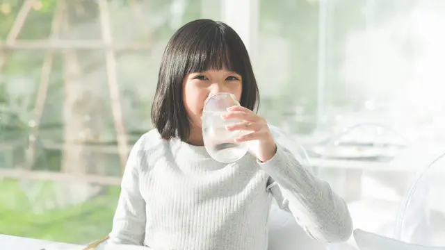 Memiliki Sumber Air yang Berbeda